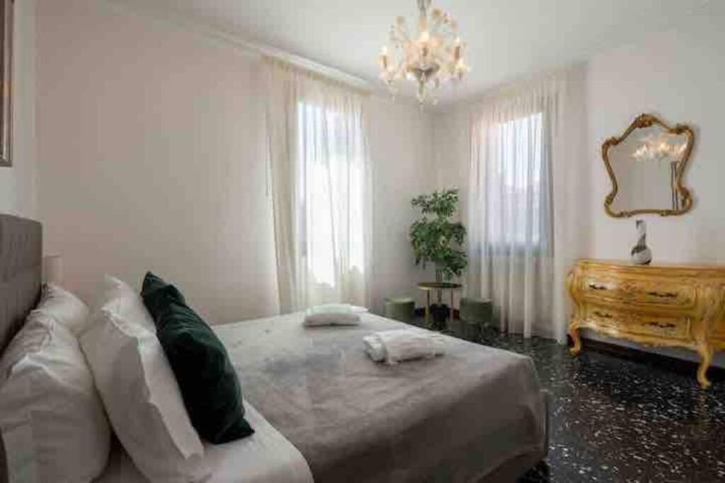 ונציה Ca' Pesaro Rooftop Terrace Apartment. מראה חיצוני תמונה