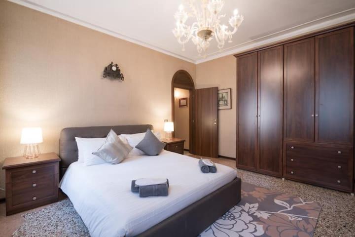 ונציה Ca' Pesaro Rooftop Terrace Apartment. מראה חיצוני תמונה